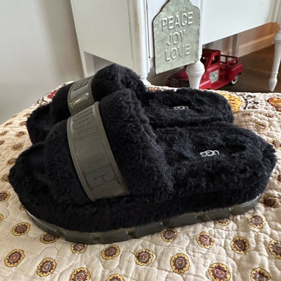 UGG 1131971 Fluffita Clear Platform Slide Sandals In Black Size 8 - Picture 4 of 8